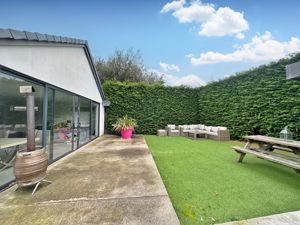 Photo 33- click for photo gallery